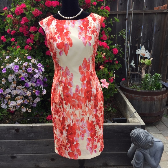 Adrianna Papell Dresses & Skirts - Cascading Floral Printed Sheath Dress